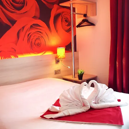 Hôtel Inn Design Resto Novo Sablé Hotel 3*