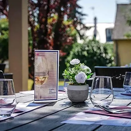 Hotel Design & Restaurant