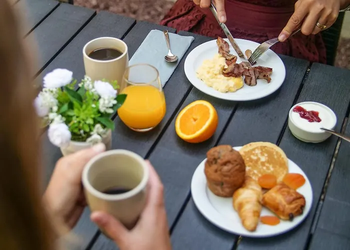 Design & Restaurant 3*